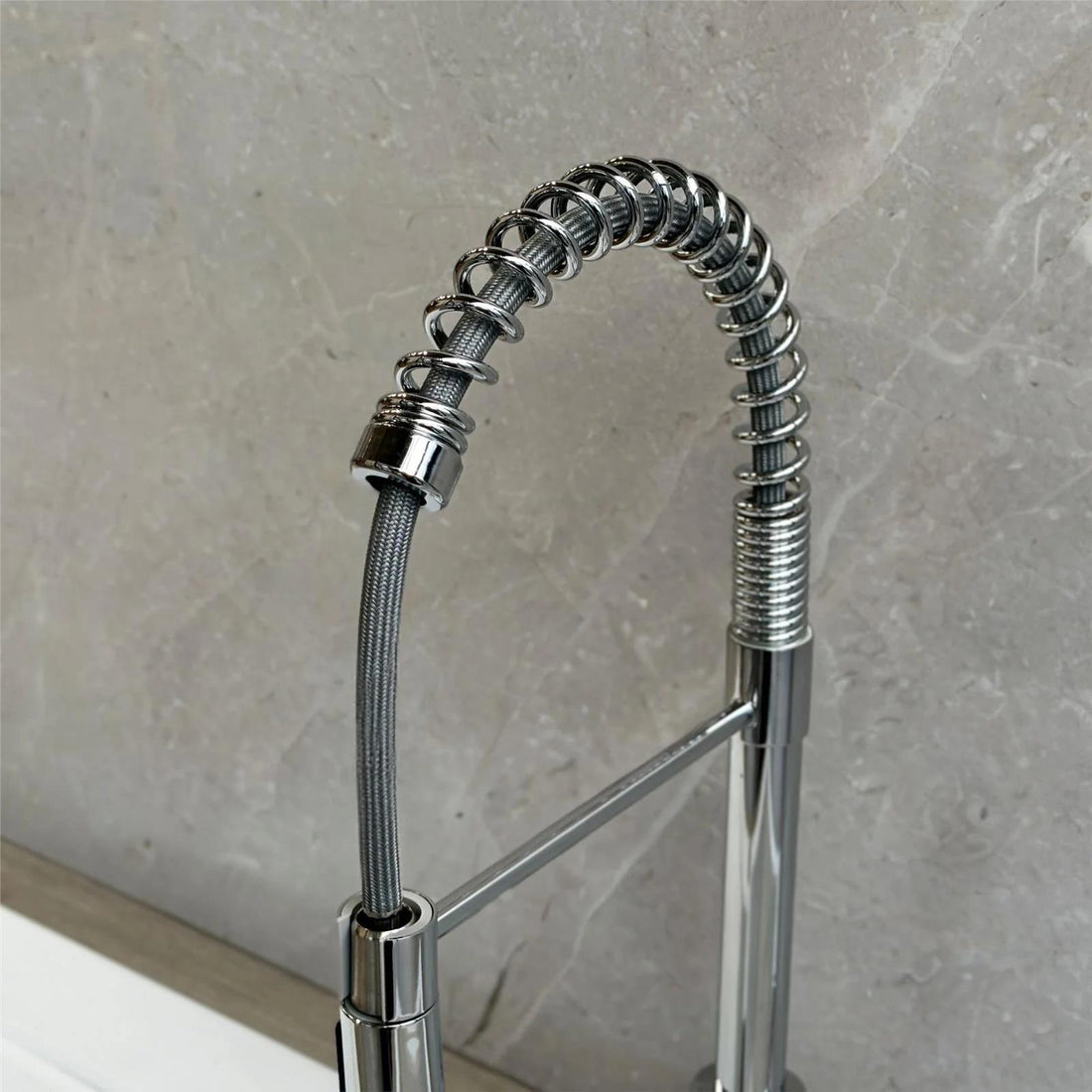 Luquicina LE594CH – Grifo mezclador de cocina cromado con resorte y rociador extraíble 