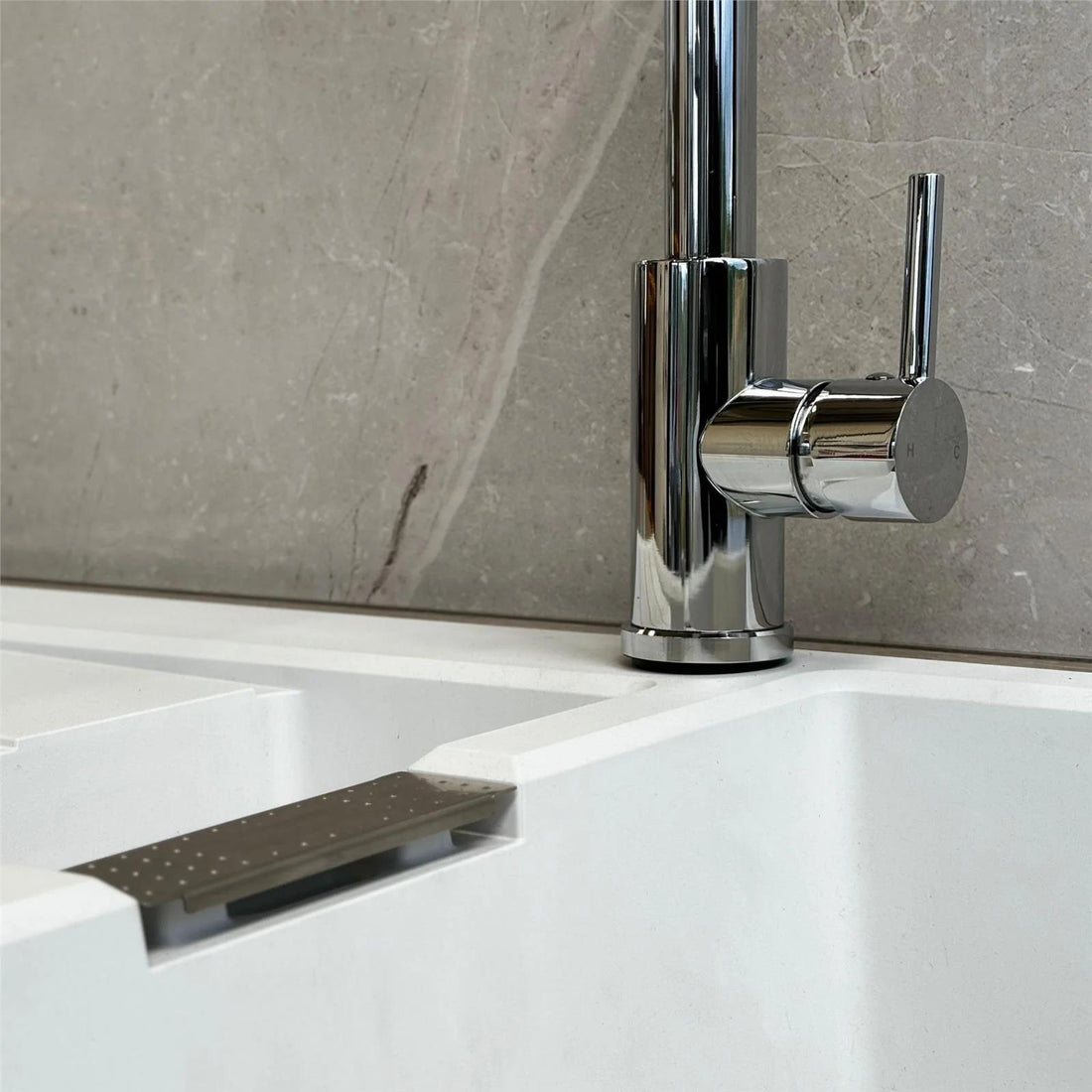 Luquicina LE594CH – Grifo mezclador de cocina cromado con resorte y rociador extraíble 