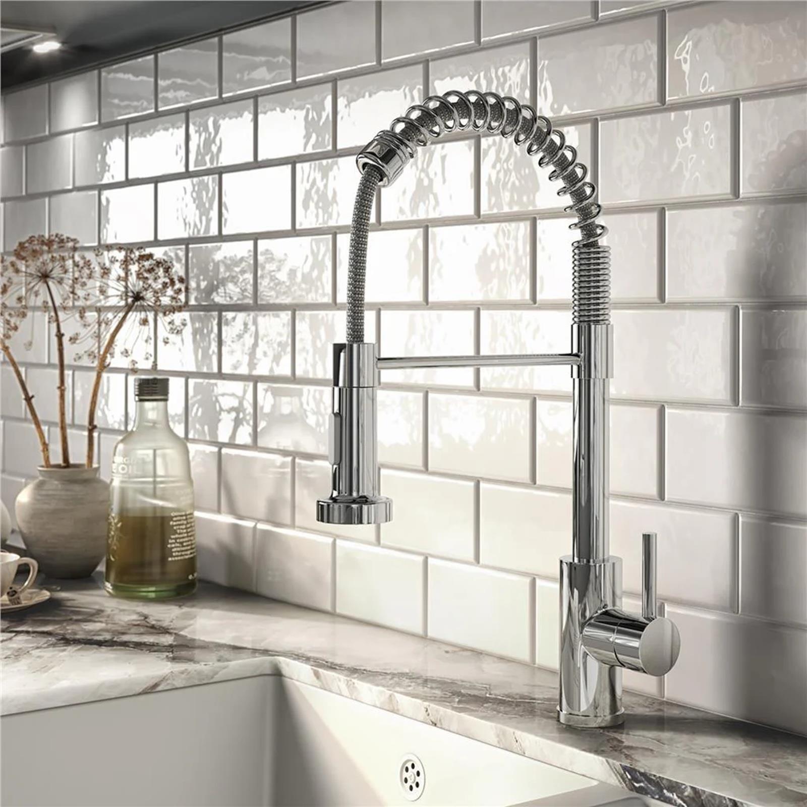 Luquicina LE594CH – Grifo mezclador de cocina cromado con resorte y rociador extraíble 