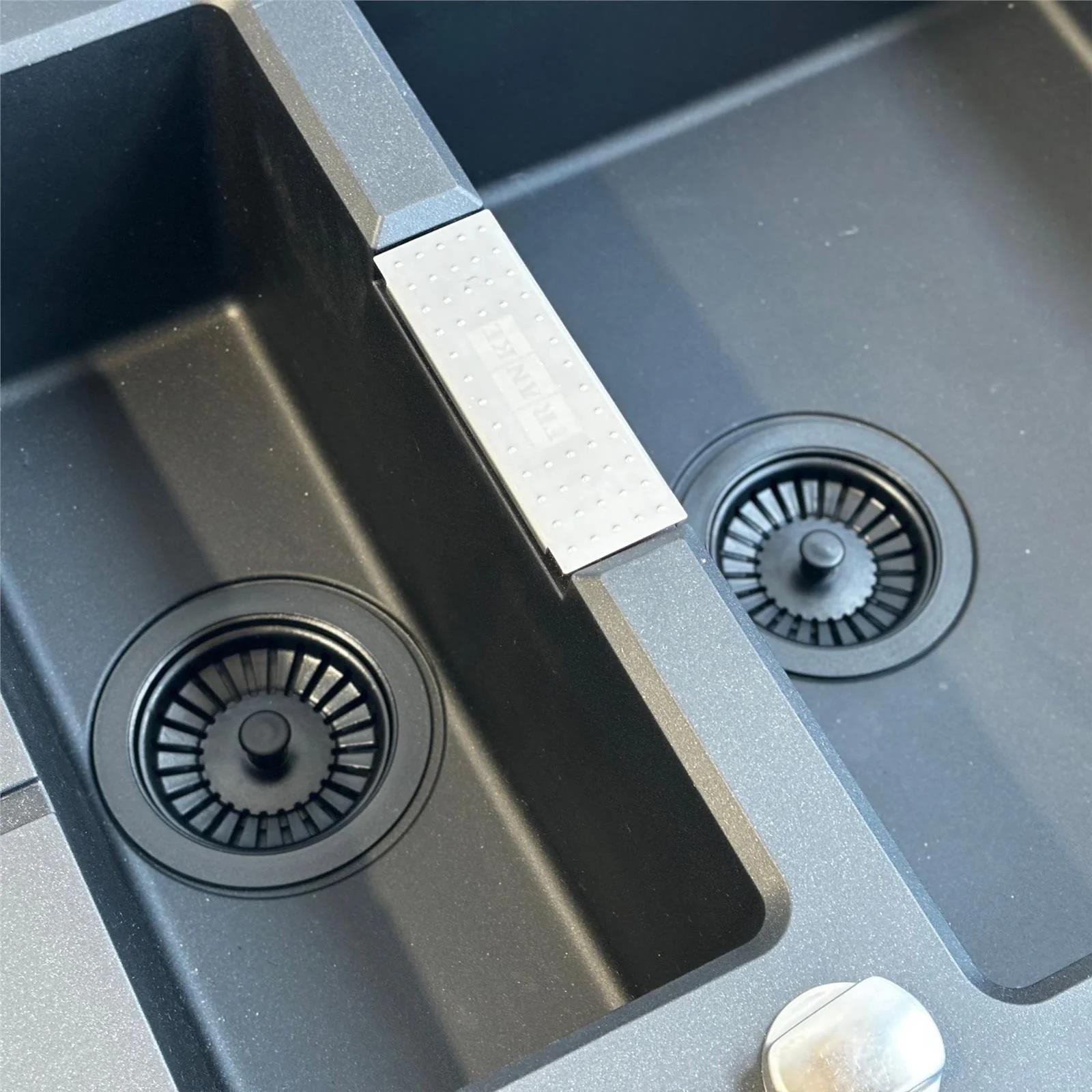 Luquicina LED4MB – Cesta de desagüe para fregadero de cocina, color negro mate, con rebosadero