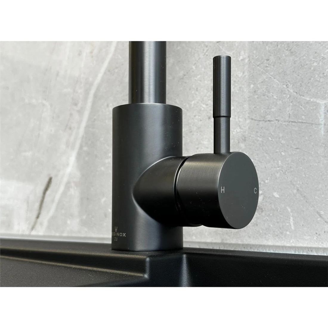 Reginox SALINA GM – Grifo monomando de cocina de cuello cuadrado en bronce de cañón 