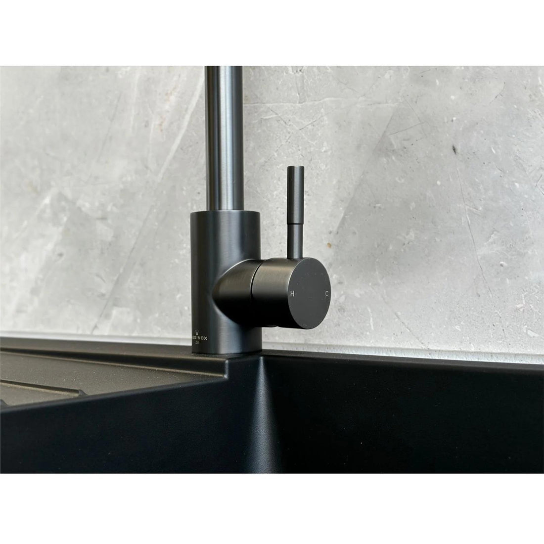 Reginox TARAVO GM – Grifo monomando de cocina de cuello de cisne en bronce 