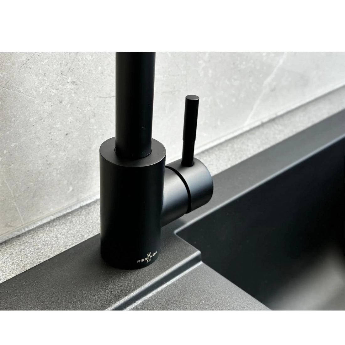 Reginox TARAVO MB – Grifo monomando de cocina de cuello de cisne negro mate 